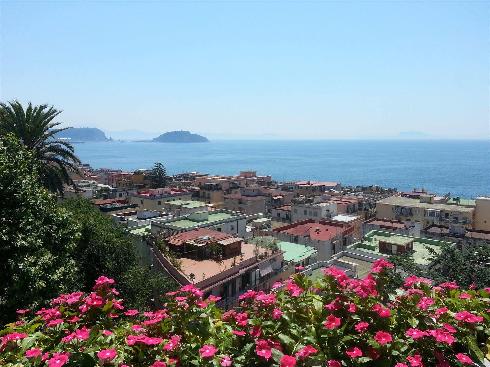 Villa Avellino Historic Residence Pozzuoli Exterior photo