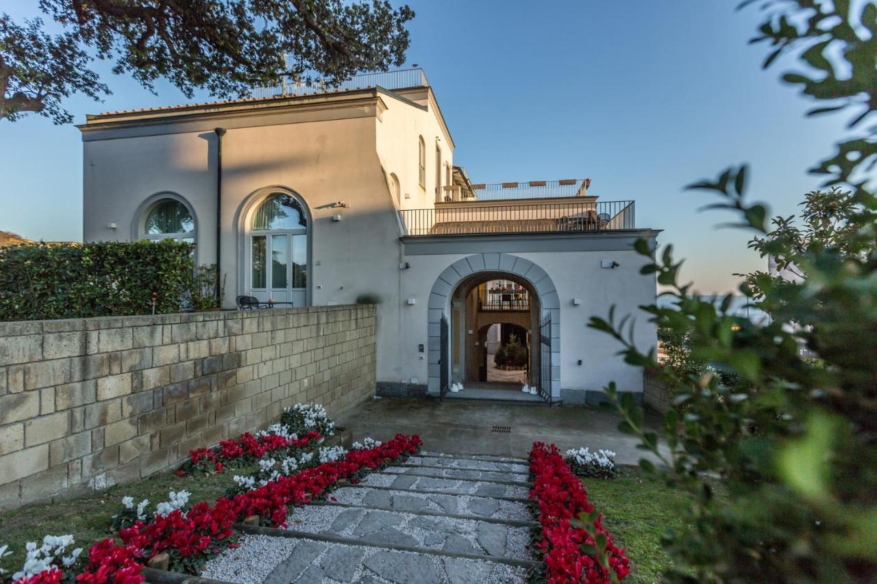 Villa Avellino Historic Residence Pozzuoli Exterior photo